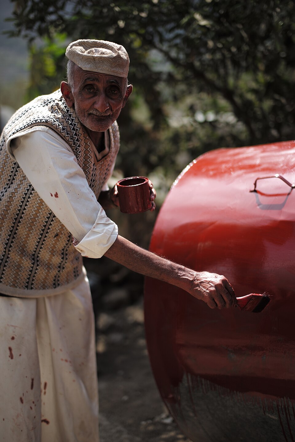 Water tank cleaning and maintenance